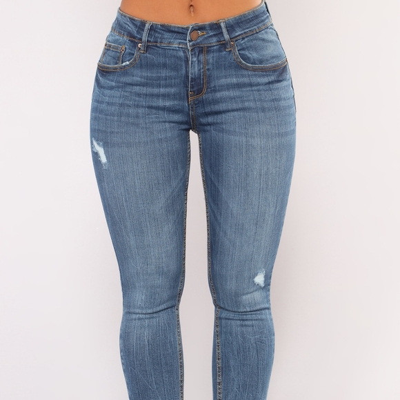 Medium wash high waist jeans 9 - Picture 2 of 8